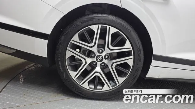 Hyundai Grandeur GN7 — Фото автомобиля 5