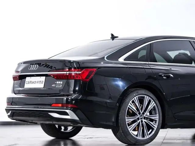 Audi A6L — Фото автомобиля 9