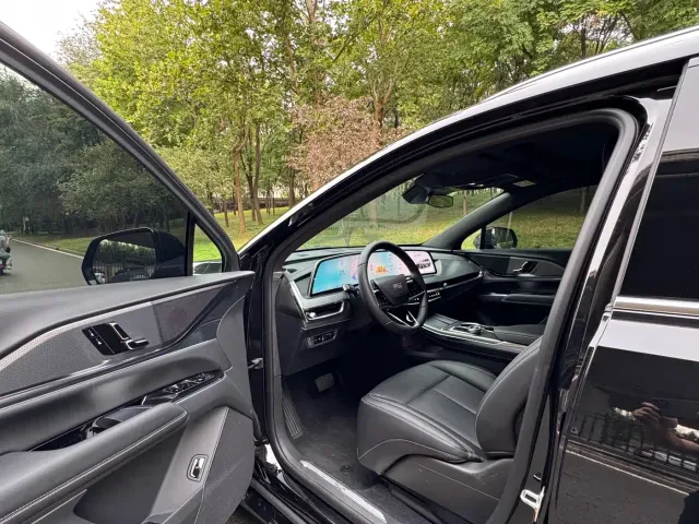 Cadillac XT5 — Фото автомобиля 10