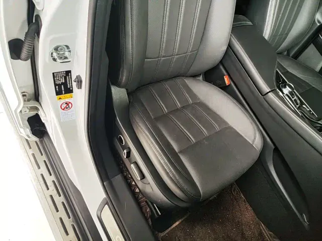 Changan CS95 — Фото автомобиля 24