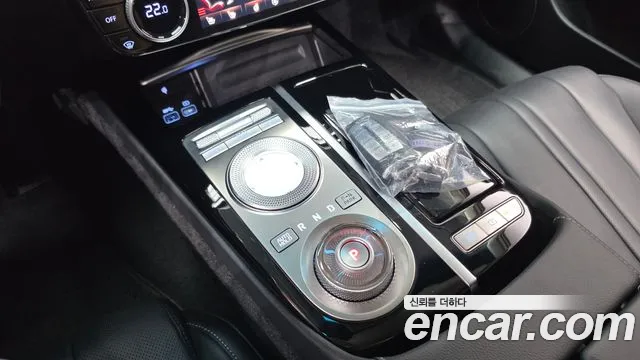 Genesis G80 RG3 — Фото автомобиля 12
