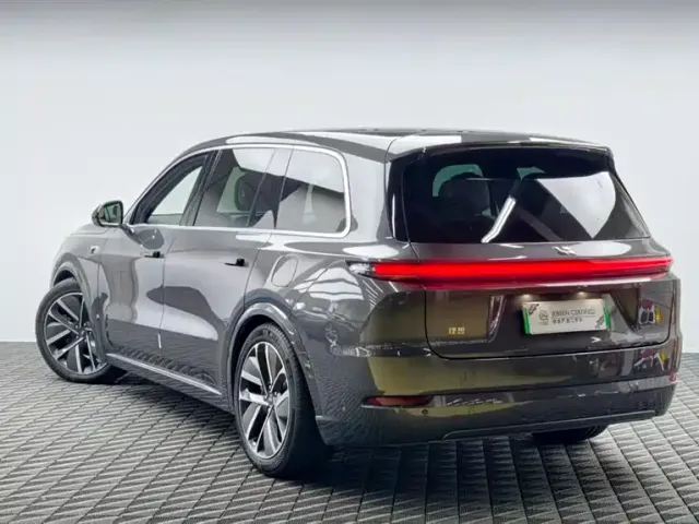 Li Auto L9 — Фото автомобиля 5