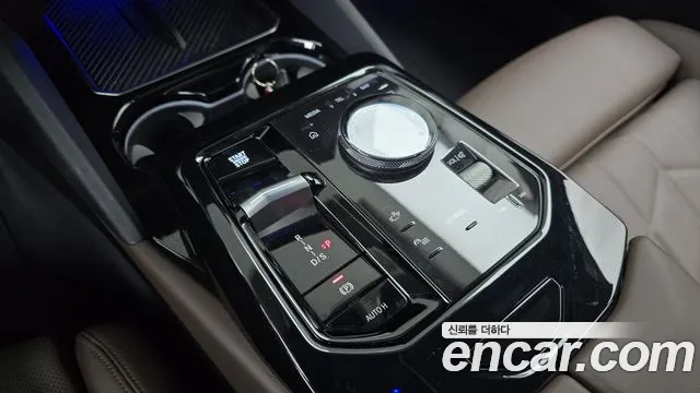 BMW 5 Series G60 — Фото автомобиля 9