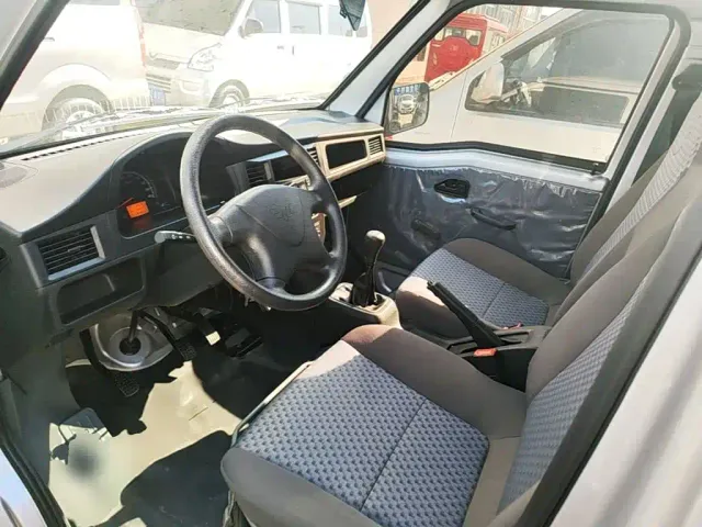 Wuling Zhiguang — Фото автомобиля 15