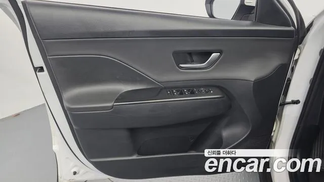 Hyundai Kona Kona (SX2) Бензин 1.6 турбо 2WD — Фото автомобиля 23