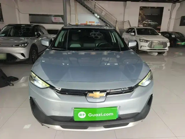 Chevrolet Menlo — Фото автомобиля 2