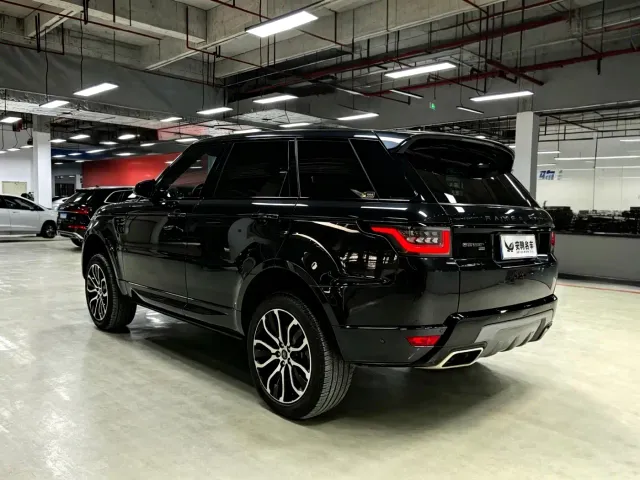 Land Rover Range Rover Sport — Фото автомобиля 5