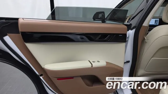 Hyundai Grandeur GN7 — Фото автомобиля 14