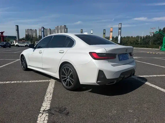 BMW 3 Series — Фото автомобиля 5