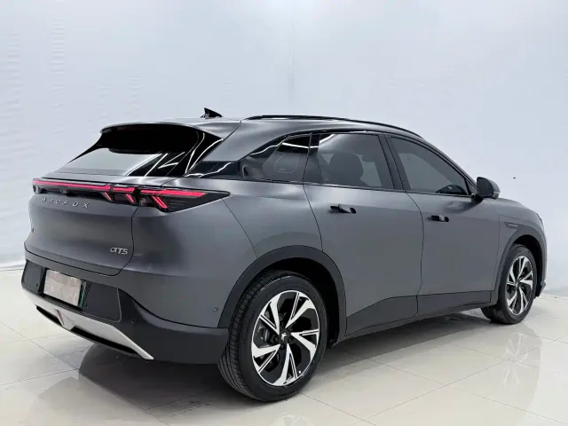 Arcfox Alpha T5 — Фото автомобиля 14
