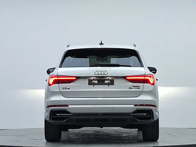 Audi Q3 — Фото автомобиля 6