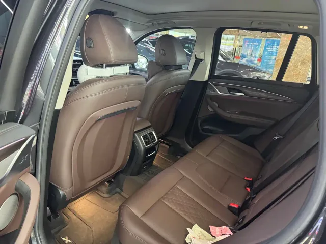 BMW X3 — Фото автомобиля 4