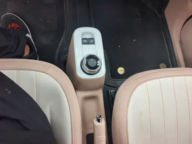 Geely Panda — Фото автомобиля 10
