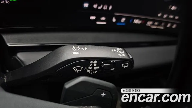 Audi Q6 e-tron — Фото автомобиля 19