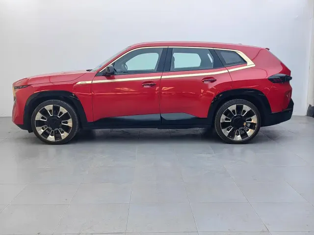 BMW XM — Фото автомобиля 6