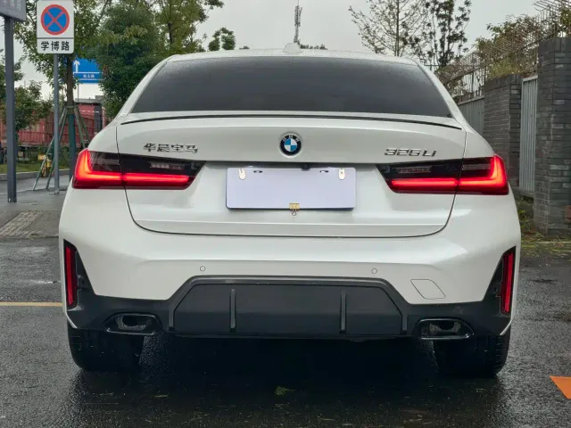 BMW 3 Series — Фото автомобиля 18