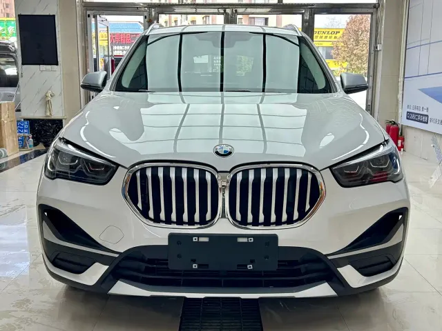 BMW X1 — Фото автомобиля 2
