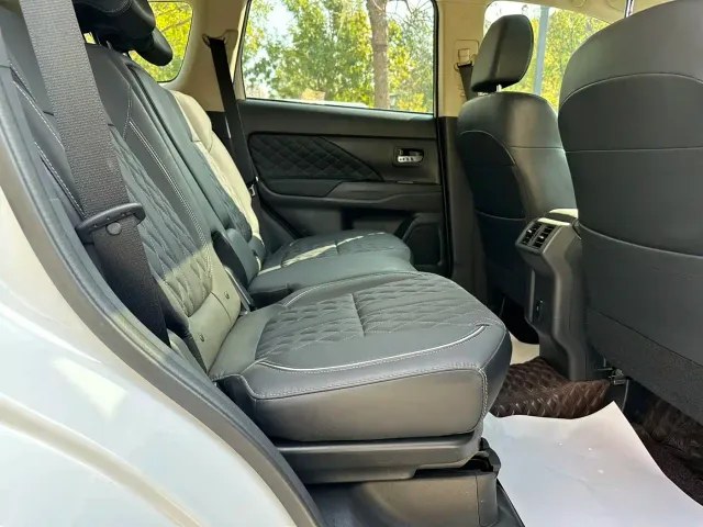 Mitsubishi Outlander — Фото автомобиля 21