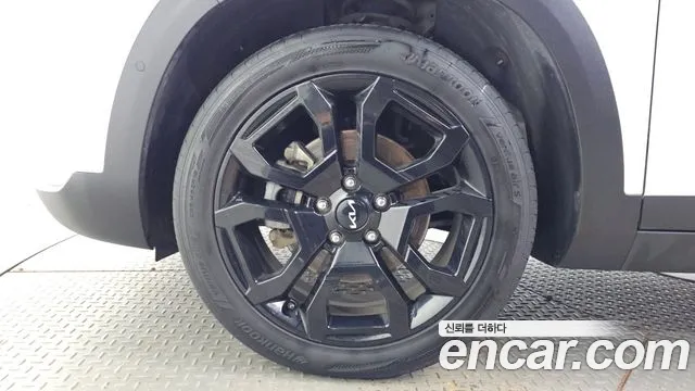 Kia Seltos Новый Seltos Бензин 1.6 турбо 2WD — Фото автомобиля 4
