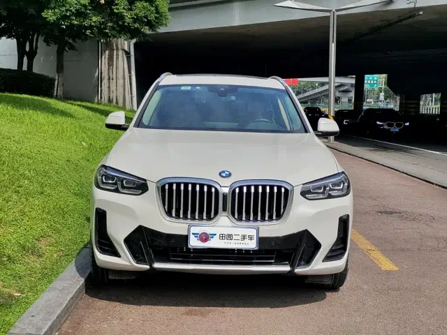 BMW X3 — Фото автомобиля 2