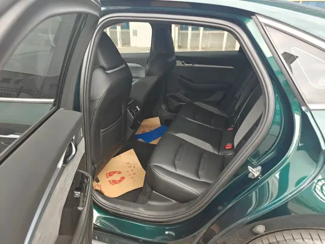 Geely Xingrui — Фото автомобиля 6