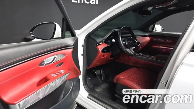 Genesis GV70 — Фото автомобиля 10