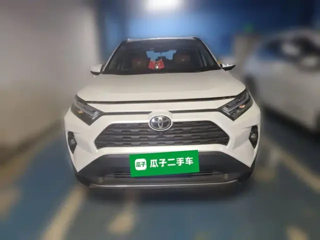 Toyota RAV4 — Фото автомобиля 22