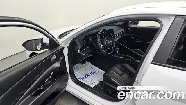 Hyundai AVANTE Avante (CN7) — Фото автомобиля 10