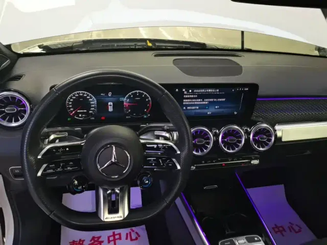 Mercedes-Benz GLB AMG — Фото автомобиля 13