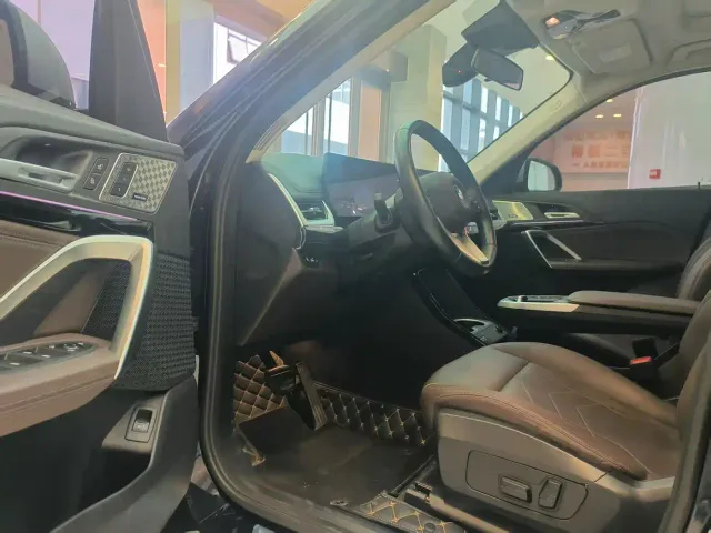 BMW X1 — Фото автомобиля 6