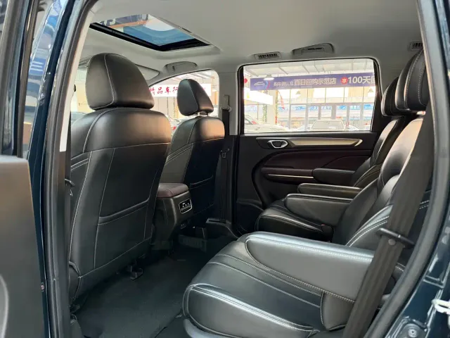 GAC Trumpchi M6 — Фото автомобиля 12