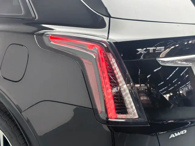 Cadillac XT5 — Фото автомобиля 4