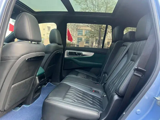 GAC Trumpchi GS8 — Фото автомобиля 5