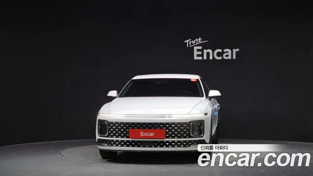 Hyundai Grandeur Grandeur (GN7) 2.5 Бензин 2WD — Фото автомобиля 3