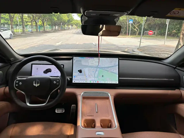 Leapmotor D Series — Фото автомобиля 13
