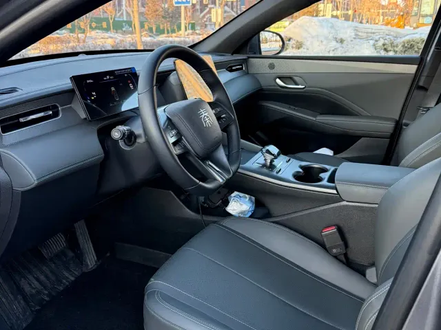 BYD Qin PLUS — Фото автомобиля 21