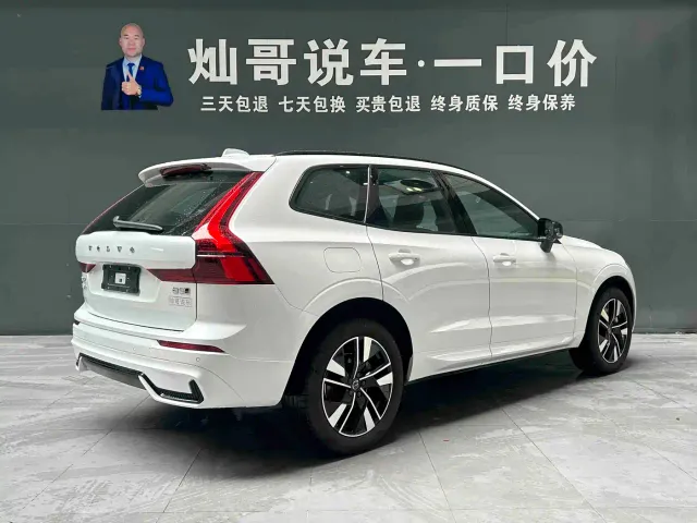 Volvo XC60 — Фото автомобиля 2