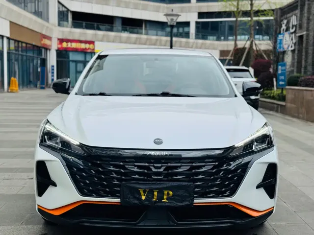 Dongfeng Yixuan — Фото автомобиля 2