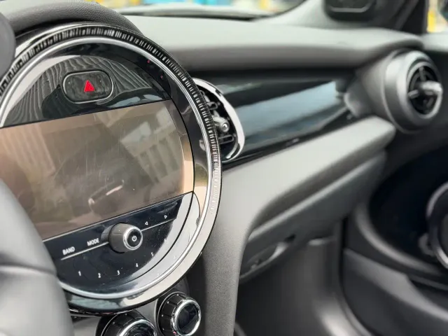 MINI Hatch — Фото автомобиля 12