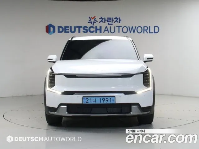 Kia EV9 — Фото автомобиля 3