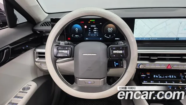 Hyundai Grandeur GN7 — Фото автомобиля 13