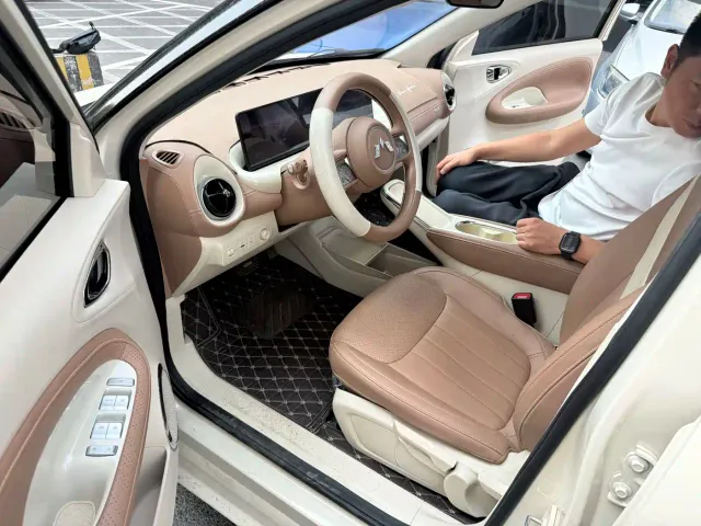 Wuling Motors Wuling Bingo 2025 Model 333km Smart Connect — Фото автомобиля 6