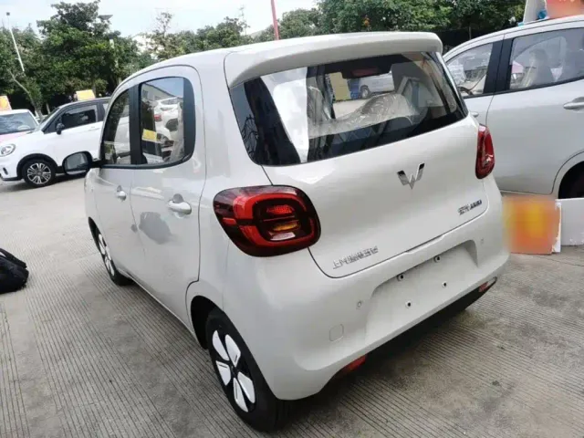 Wuling Hongguang Mini EV — Фото автомобиля 4