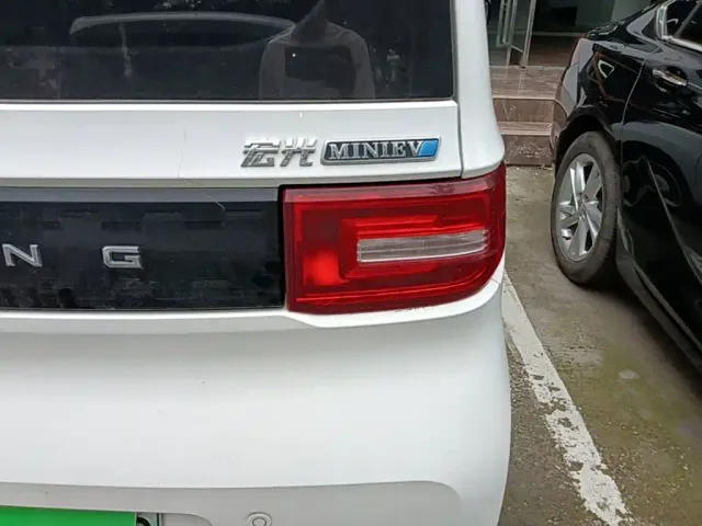 Wuling Hongguang Mini EV — Фото автомобиля 7