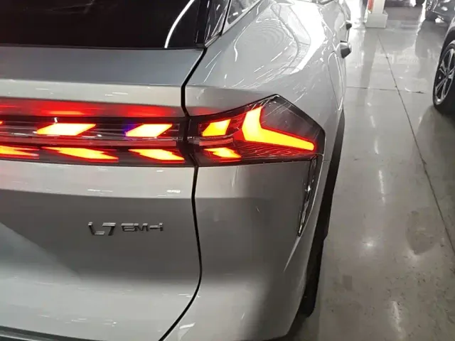 Geely Galaxy L7 — Фото автомобиля 7