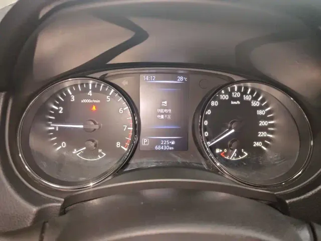 Nissan X-Trail — Фото автомобиля 11