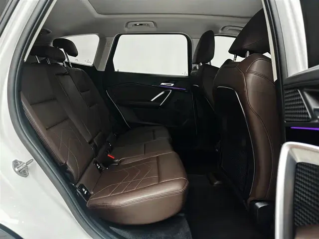 BMW X1 — Фото автомобиля 14