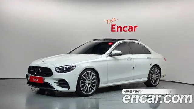 Фотография автомобиля — Mercedes-Benz E-Class W213
