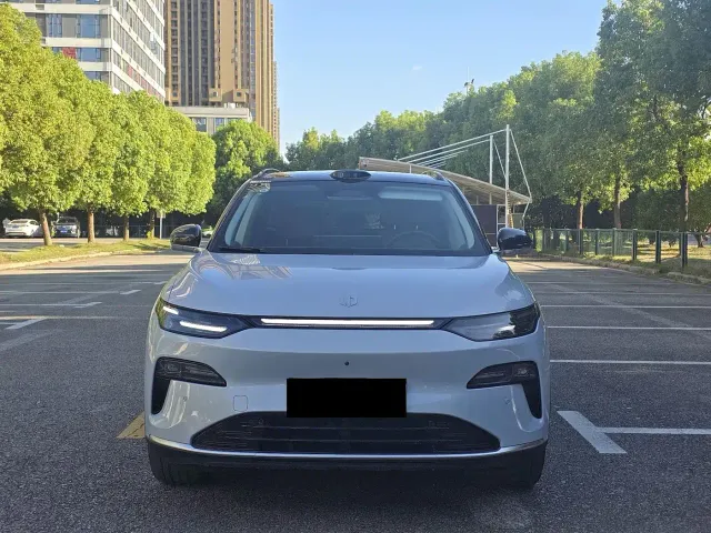 Leapmotor C11 — Фото автомобиля 2