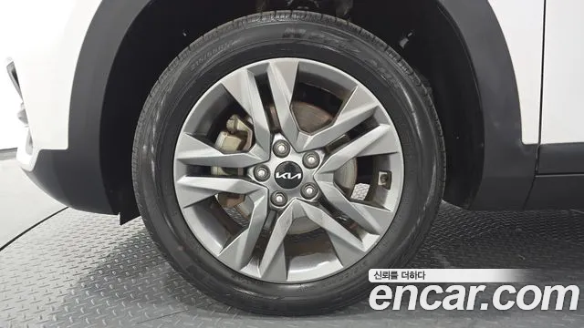 Kia Seltos — Фото автомобиля 5